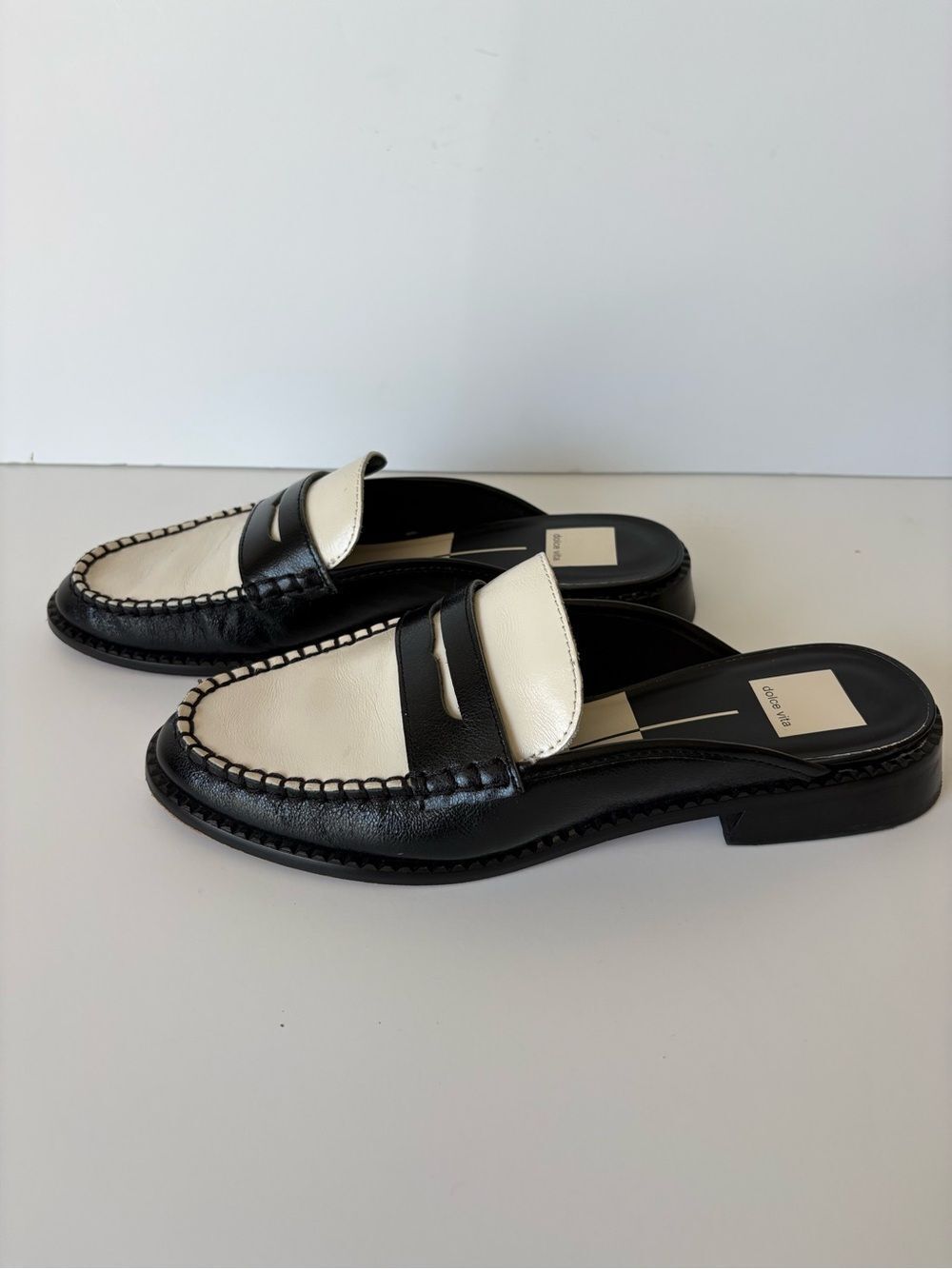 Dolce Vita Two-Tone Leather Mule in Black & Cream - Picture 3 of 8